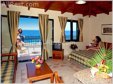 Castello Village Hotel 12